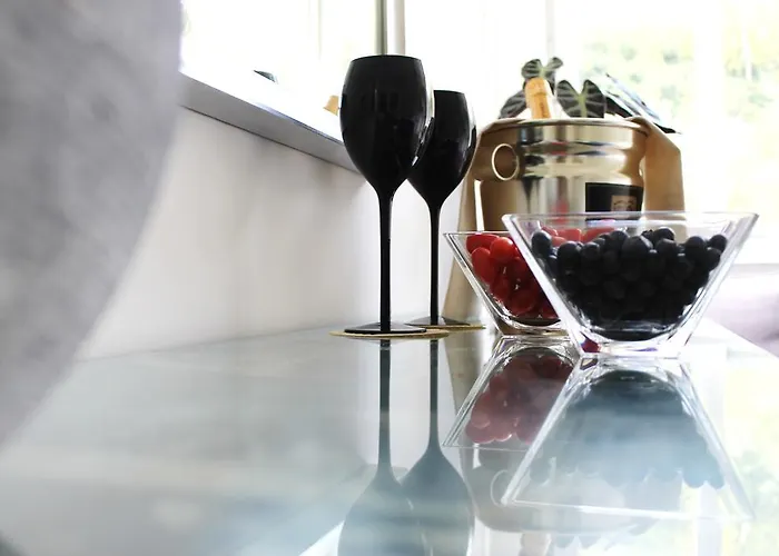 ゲストハウス Gallery 3*