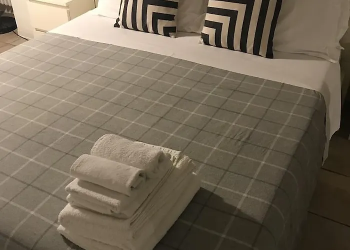 ゲストハウス Gallery ローマ