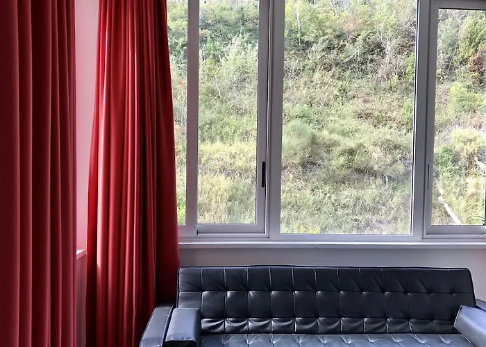 Gallery ゲストハウス 3*