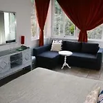 招待所 Gallery 3*
